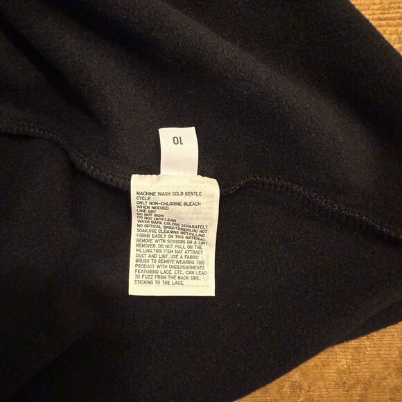 Uniqlo | Size XL | HEATTECH Ultra Warm T-Shirt Mock Turtleneck - Picture 6 of 6